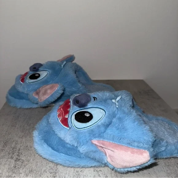 Stitch Slippers - Size 37-38 - Picture 4 of 6